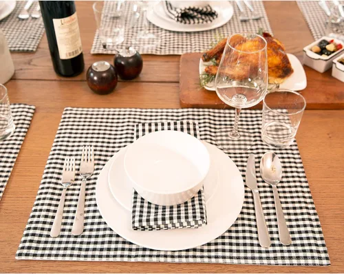 Vista 2 de Lush Decor Gingham Check - Servilleta teñida de hilo a cuadros, 18.0 x 18.0 in, color blanco roto y negro