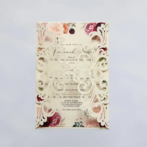 Vista 10 de 25 tarjetas de invitaciones de boda cortadas con láser verde oliva con sobres, hojas interiores en blanco, cintas para boda, despedida de soltera