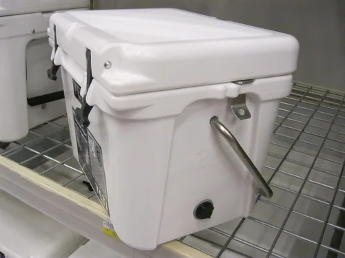 Vista 5 de Cooler Lock compatible con 20 cofres de hielo duros RTIC Soporte de bloqueo seguro resistente para la máxima protección del refrigerador, soporte