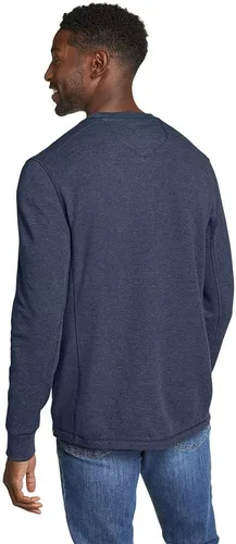 Vista 2 de Eddie Bauer Camiseta térmica ultrasuave favorita de Eddie para hombre