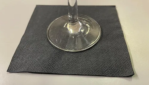 Vista 3 de Servilletas negras de dos capas de alta calidad, 10 x 10 pulgadas abiertas, 4 paquetes de 250 cada uno, 1000 servilletas