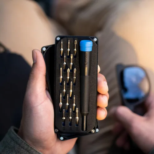 Vista 6 de Kit de destornilladores iFixit Minnow: Destornillador de bolsillo + Juego de puntas portátil