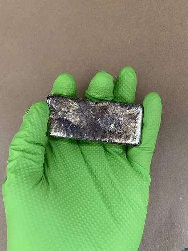 Vista 4 de Puro plomo suave Ingot.