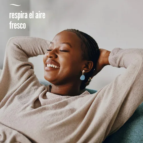 Vista 7 de Febreze Plug In - Ambientador, repuesto de aceite perfumado que combate olores fuertes para el hogar de larga duración, fragancia Linen & Sky