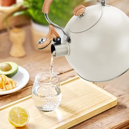 Vista 6 de Hervidor de Té Foedo para Estufa, Teteras Silbantes de 2.6 Cuartos para Estufa, Mango Plegable Resistente al Calor, Tetera Bonita (Beige)
