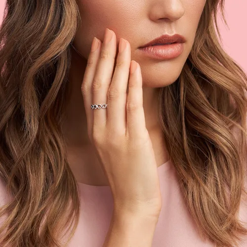 Vista 3 de Pandora Simple Infinity Band Anillo Anillo de plata de ley para mujer Anillo de capas o apilable Regalo para ella Plata de ley Talla 5, Metal