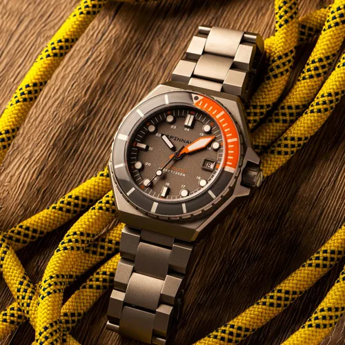 Vista 3 de Spinnaker Diver Dumas SP-5081 - Reloj automático japonés de 1.73 pulgadas para hombre