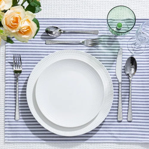 Vista 8 de KINGSTONE Juego de Cubiertos Martillados, Juego de Cubiertos Planos, Cubertería Premium de Acero Inoxidable 18/10 con Diseño Único de Mangos