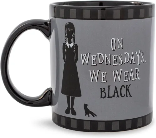 Vista 2 de Silver Buffalo Wednesday We Wear - Taza de cerámica negra, 20 onzas