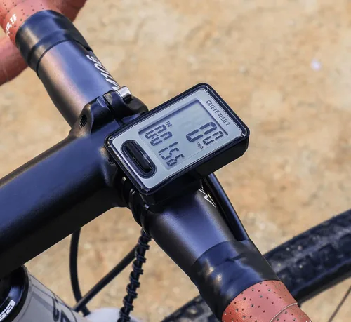 Vista 13 de CATEYE Computadora de bicicleta con cable - Velocímetro y odómetro de nivel básico, perfecto para ciclistas principiantes, arranque y parada