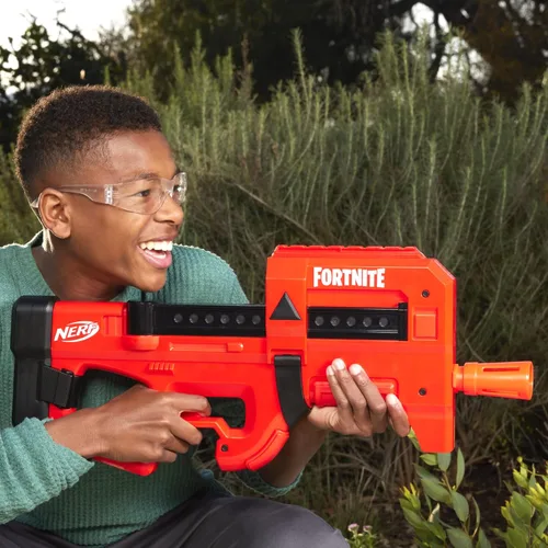 Vista 4 de Nerf Fortnite Compact SMG Motorized Blaster, Ultra Red Wrap Design, 8-Dart Internal Clip, 8 Elite Foam Darts, Electric Semi Auto Fortnite Toy Blaster