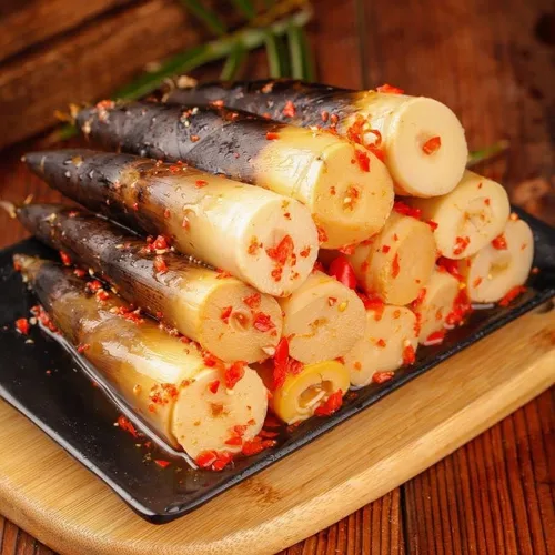 Vista 10 de Brotes de bambú pelados a mano 7.05 oz/bolsa, brotes de bambú picantes y crujientes con pimientos en escabeche, aperitivos chinos picantes, brotes