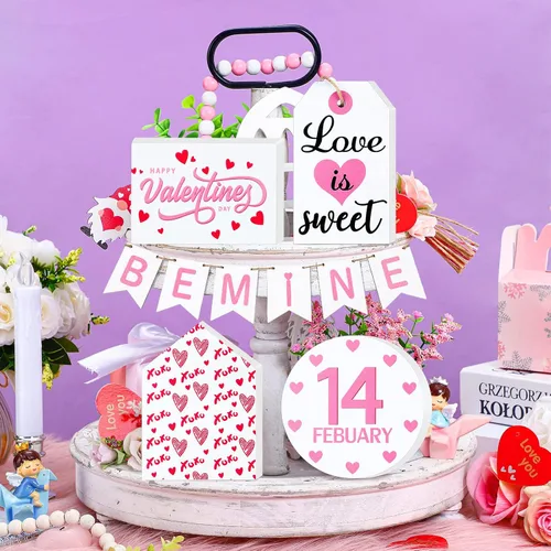 Vista 4 de 10 piezas de decoración de bandeja escalonada de gnomos para el día de San Valentín (bandeja no incluida), en forma de corazón de madera y guirnalda