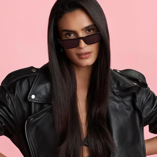 Vista 7 de IGK Pay Day Conditioner Liter – Moisturizing Shampoo for Dry, Damaged, or Chemically Treated Hair