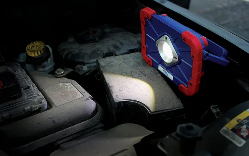 Vista 5 de Clore Automotive Light-N-Carry LNC2150 - Luz de trabajo LED COB recargable, 1000 lúmenes