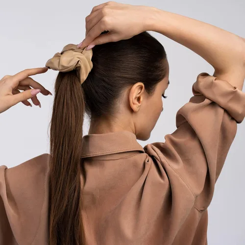 Vista 3 de Coleteros mate para el cabello, 6 piezas de coleteros de terciopelo para cabello grueso, ultra texturizados, suaves y mullidos, bandas