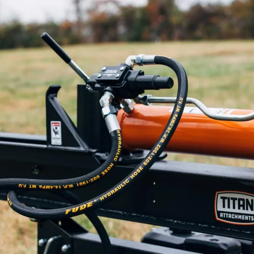 Vista 8 de Titan Attachments Divisor hidráulico de troncos horizontal/vertical remolcable industrial de 30 toneladas, registros de cuarto de hasta 24 pulgadas