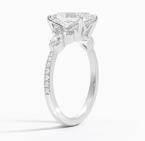 Vista 3 de Anillo de compromiso de diamantes creados en laboratorio con marquesa lateral y redondos de laboratorio de 1.06 quilates con certificado IGI de 1.06