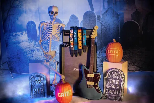 Vista 5 de Levy's Leathers - Correa de guitarra de poliéster de 2 pulgadas con ajuste Tri-Glide, Horror Classics (MP2H-001)