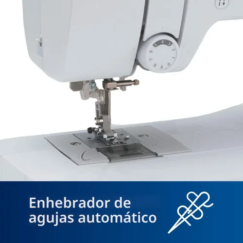 Vista 6 de Brother CS7000X Máquina de coser y acolchar computarizada, 70 puntadas integradas, pantalla LCD, mesa ancha, 10 prensatelas incluidos, blanco