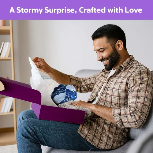 Vista 6 de Thunderheads Peluche de Thunderstorm, educativo inspirado en el clima, coleccionable suave con tarjeta de datos para explorar las ciencias