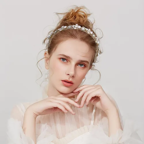 Vista 3 de Diademas doradas con perlas y diamantes de imitación, bandas barrocas para el cabello de cristal con lazos para el cabello con cuentas para mujer