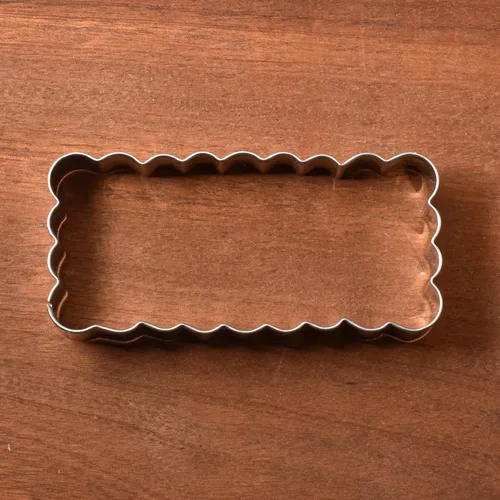 Vista 2 de LILIAO Cortador de galletas con borde festoneado, cortadores de galletas, acero inoxidable (4.2 x 2 pulgadas)
