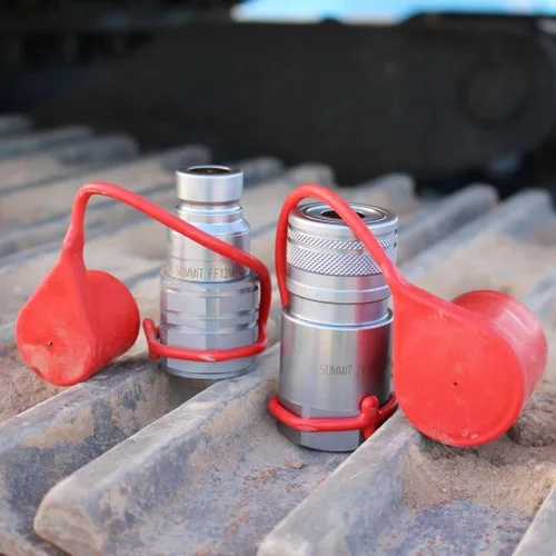 Vista 3 de Summit Hydraulics 1/2" Acopladores Hidráulicos de Conexión Rápida de Cara Plana para Dirección de Patín Bobcat Set con Tapas Antipolvo