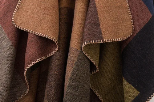 Vista 3 de Urban CoCo Poncho de colores para mujer, chal con frente abierto, color en bloques