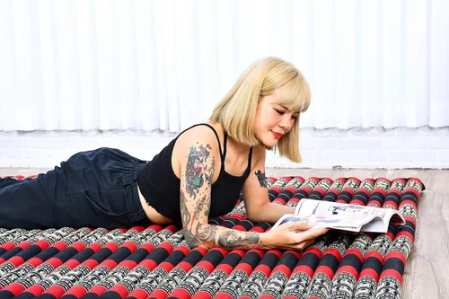 Vista 409 de Leewadee colchón tailandés enrollable para cama de invitados, tapete de yoga, para masaje tailandés, ecológico, orgánico y natural.