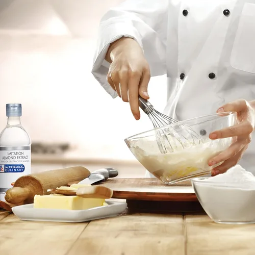 Vista 4 de McCormick Culinary Extracto de almendra de imitación, 16 onzas líquidas, una botella de 16 onzas líquidas de extracto de almendra transparente