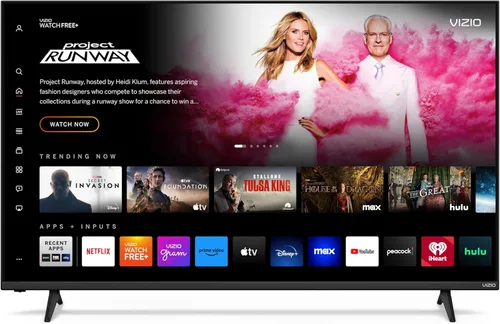 Vista 2 de VIZIO Smart TV 4K QLED HDR de 55 pulgadas serie M con control remoto de voz, Dolby Vision, HDR10+, compatibilidad con Alexa, VRR con AMD FreeSync