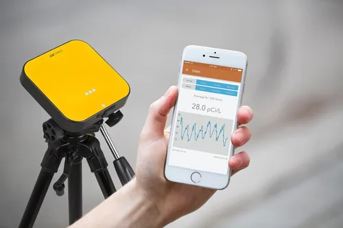 Vista 2 de Monitor de radón digital AirThings Corentium Pro, portátil