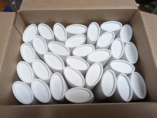 Vista 11 de Recipientes de desodorante de cartón vacíos de 2.65 oz (2.5 onzas) - Forma ovalada - Estilo push-up (paquete de 6, negro)