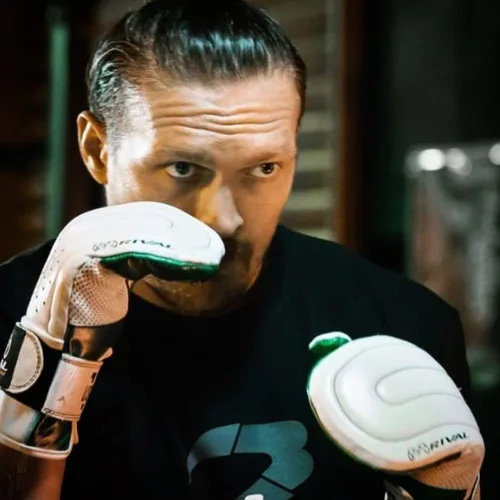 Vista 3 de RIVAL Guantes de boxeo RB5, sensación de perforación, entrenamiento de resistencia cero para activar músculos de contracción rápida