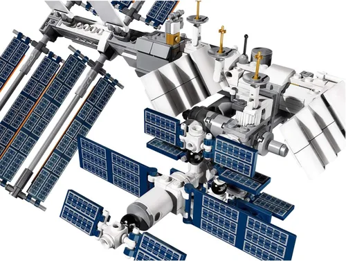 Vista 6 de LEGO Ideas International Space Station 21321 - Kit de construcción para adultos, es un gran regalo de cumpleaños (864 piezas)
