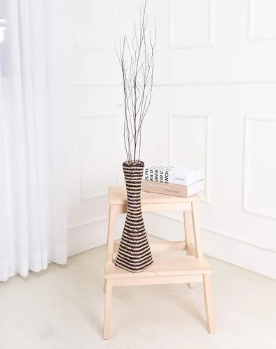 Vista 2 de Leewadee Jarrón grande de mimbre para piso, hecho a mano, hecho de bambú y basta, sofisticado embudo para ramas decorativas, 16 pulgadas, marrón