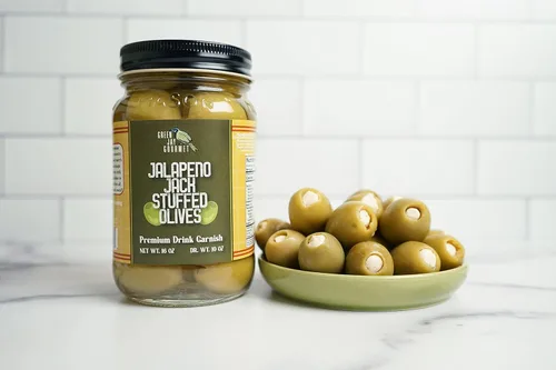 Vista 3 de Green Jay Gourmet Aceitunas Rellenas de Queso Jalapeño Jack – Aceitunas Verdes Rellenas de Queso para Guarnición de Cóctel y Tabla de Quesos