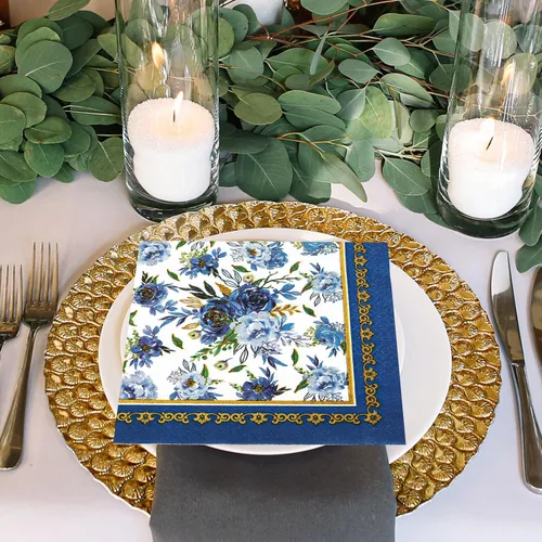 Vista 4 de AnyDesign Paquete de 80 servilletas de papel florales azul marino con flores azules y blancas, servilletas de almuerzo desechables con marco dorado