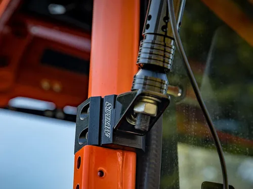 Vista 5 de SuperATV Luces LED RGB de 2 pies para UTV (ver ajuste) Se vende como un juego de dos 300 patrones de flash disponibles Soportes horizontales