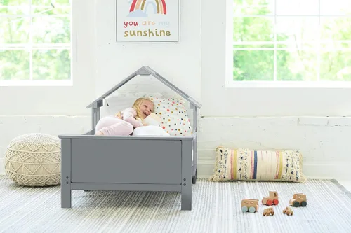Vista 6 de Little Partners Lil' House - Cama infantil de madera maciza con forma de hogar con rieles y dos protectores de seguridad, se adapta a colchones
