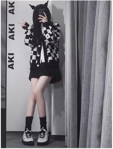 Vista 5 de Suéter kawaii de anime a cuadros, cárdigan para mujer, disfraz de cosplay, cuello en V, manga larga