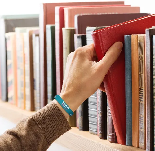 Vista 6 de Sinmoe 32 pulseras de silicona con versículos bíblicos, pulseras de silicona religiosas de goma, inspiradoras motivacionales, fe, esperanza