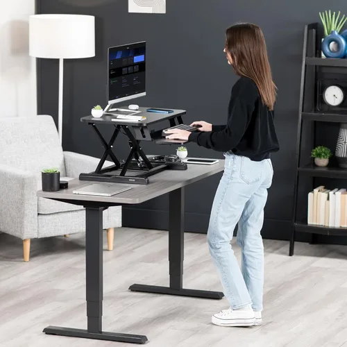 Vista 9 de VIVO Convertidor de escritorio de 26 pulgadas, Serie K, elevador ajustable de sentado a parado, estación de trabajo para dos monitores y laptop
