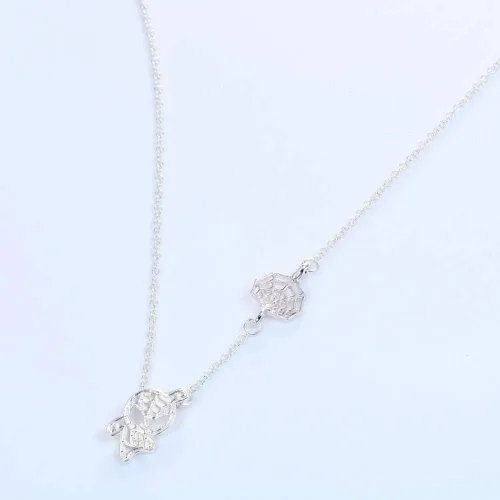 Vista 3 de Lovely Cartoon Spider Man with Charm Section Web Necklace Cool Jewelry for Women Girls