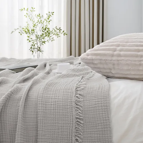 Vista 5 de Esterra Manta de muselina de 50 x 65 pulgadas, acogedora, suave, ligera, prelavada, manta de gasa de 4 capas transpirable para todas las estaciones