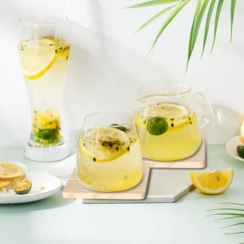 Vista 6 de Paquete de 26 posavasos de madera sin terminar, posavasos cuadrados de madera en blanco de 4 pulgadas con puntos de silicona antideslizantes