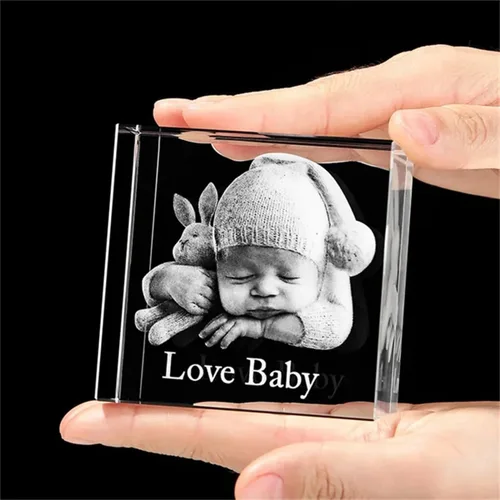 Customized Crystal Family Lovers Photo Album Image Laser Photo Frame With Led Base for Wedding (5 * 5 * 8CM)