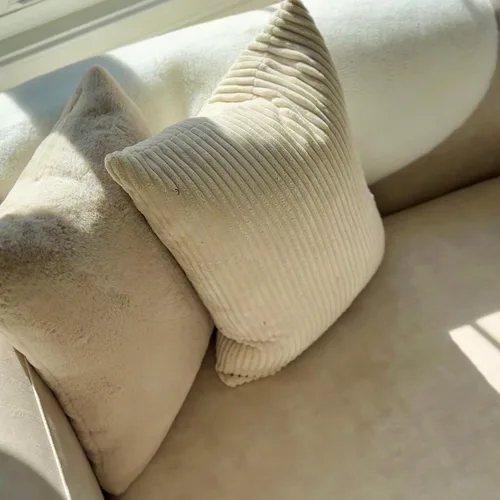 Vista 10 de Acanva - Sofá de terciopelo con respaldo curvo moderno y lujoso, sofá cómodo de estilo minimalista para sala de estar o apartamento, 3 plazas, crema