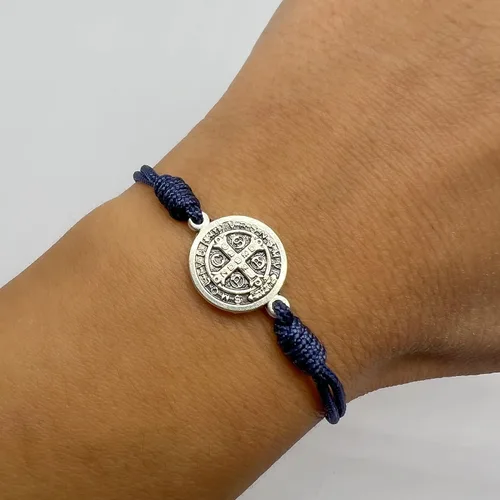 Vista 2 de San Benito Medal Bracelet, St Benedict Charm, Adjustable Simple Catholic Jewelry, Religious Gift For Men Women Teens Adults Medjugorje